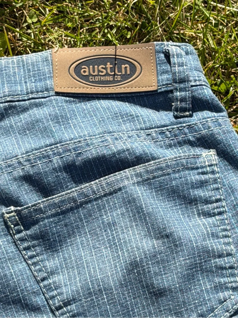 Austin Clothing Co. Size 9 Striped Denim Mom Shorts